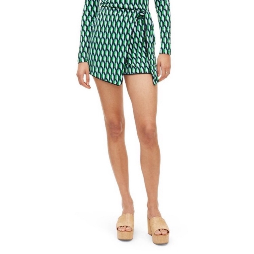 Diane Von Furstenberg x Target Side Wrap Arrow Geo Green Mini Skort Size XXS NWT